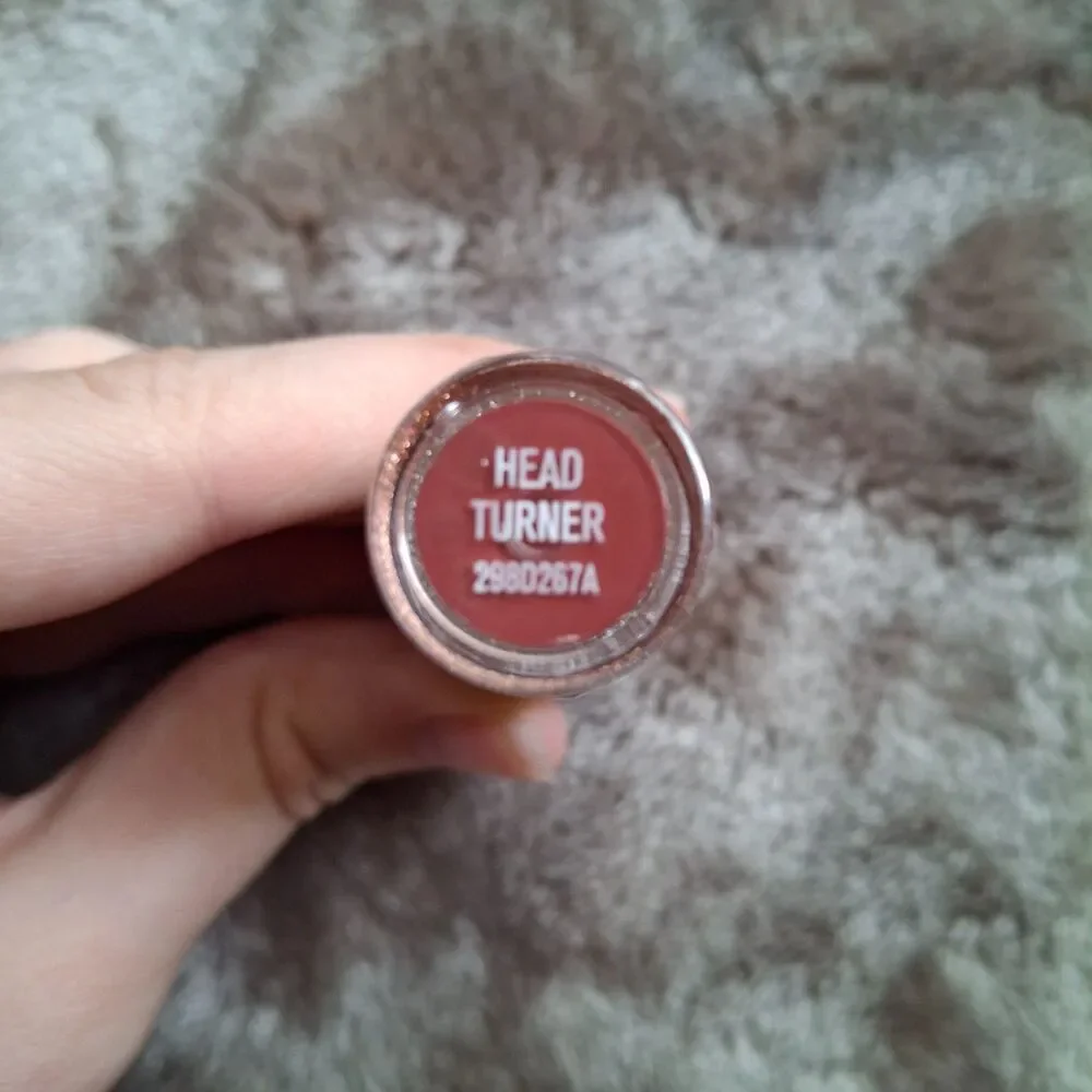 Revolution Life On The Dance Floor Head Turner Lipstick - Mauve, Cold Red Sealed